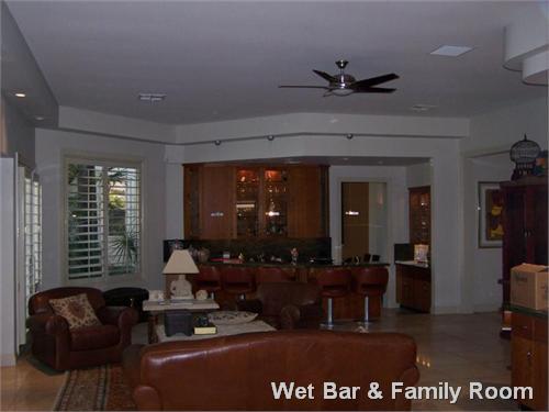 Wet Bar & Family Room